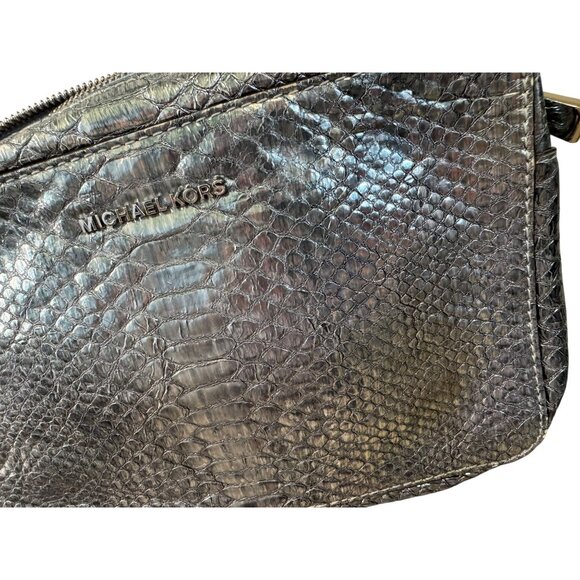 Michael Kors Metallic Snakeskin Crossbody Bag With Adjustable Strap & Chain Deta - Picture 4 of 9